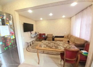 Продажа 4-ком. квартиры, 80 м2, Нижний Новгород, улица Краснодонцев, 23, улица Краснодонцев