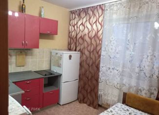 Продам 1-ком. квартиру, 33 м2, Новосибирск, Спортивная улица, 23, метро Площадь Гарина-Михайловского