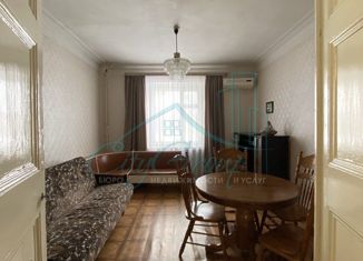 Продается 3-комнатная квартира, 67.9 м2, Оренбургская область, улица Суворова, 35