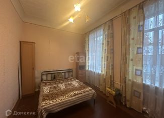 Продажа 2-комнатной квартиры, 55.8 м2, Челябинская область, улица Трудящихся, 4