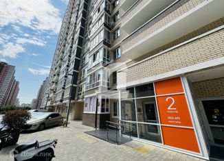 Продам 1-ком. квартиру, 37 м2, Краснодар, улица имени Героя Георгия Бочарникова, 4