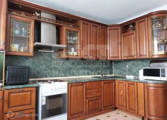 Продаю 3-комнатную квартиру, 87 м2, Москва, улица Барышиха, 15, метро Митино