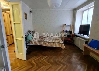 Продам 2-ком. квартиру, 60 м2, Санкт-Петербург, Петровская набережная, 4, Петровская набережная