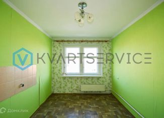 Продаю 4-комнатную квартиру, 108.1 м2, село Азово, Российская улица, 39