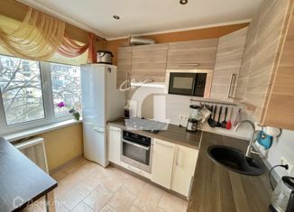 4-ком. квартира на продажу, 61 м2, Краснодар, улица Гагарина, 79А, улица Гагарина