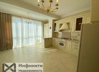 Продается 2-комнатная квартира, 78.2 м2, Ставропольский край, улица Розы Люксембург, 32