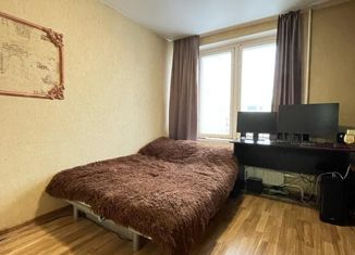 Продается трехкомнатная квартира, 65 м2, Москва, Саянская улица, 10, район Ивановское