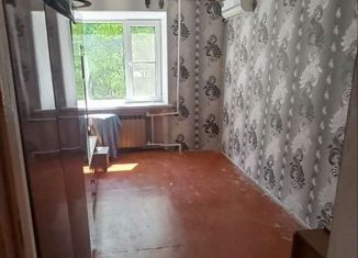 Продается 1-комнатная квартира, 16 м2, Таганрог, улица Толбухина, 1-3