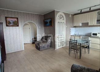 Продам 4-комнатную квартиру, 86.9 м2, Сосновоборск, Весенняя улица, 18