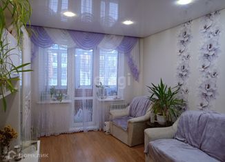Продам 3-комнатную квартиру, 61.9 м2, Челябинская область, улица Строителей, 12