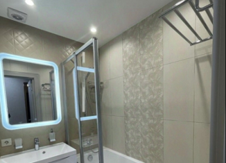 Продаю трехкомнатную квартиру, 65.6 м2, Москва, улица Генерала Белова, 45к1, метро Домодедовская