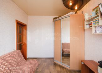 Продаю двухкомнатную квартиру, 37.4 м2, Тюменская область, Коммунистическая улица, 72