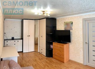 Продам трехкомнатную квартиру, 54.5 м2, Свердловская область, Белоярская улица, 16