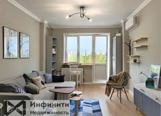 Продается 2-ком. квартира, 53.8 м2, Ставрополь, проспект Юности, 4А, микрорайон №18
