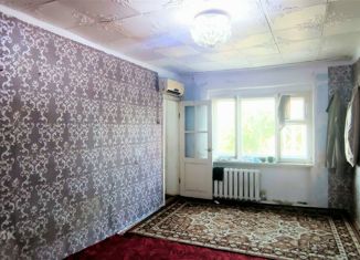 Продается трехкомнатная квартира, 49.8 м2, Крымск, улица Маршала Гречко, 126