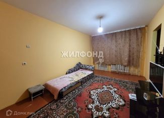 Продается четырехкомнатная квартира, 60.3 м2, село Белый Яр, улица Мира, 12Б