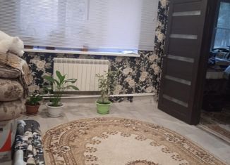 Продается 2-комнатная квартира, 54 м2, Петровск, улица Куйбышева, 3В