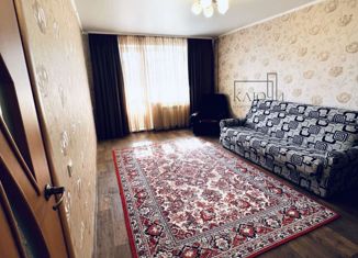 Продается 2-комнатная квартира, 52.7 м2, Магнитогорск, улица 50-летия Магнитки, 59