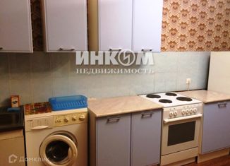 Сдам 2-ком. квартиру, 57 м2, Москва, Широкая улица, 17к6