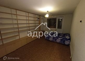 Продаю 2-ком. квартиру, 52 м2, Самара, улица Мориса Тореза, 105, метро Спортивная