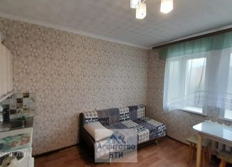 Продаю 2-ком. квартиру, 38.4 м2, Тында, Профсоюзная улица, 2А