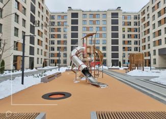 Продаю 2-ком. квартиру, 70.3 м2, Санкт-Петербург, метро Крестовский остров