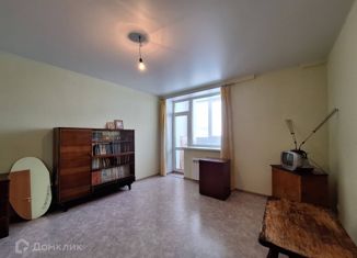 Продаю 1-комнатную квартиру, 37 м2, Лабытнанги, улица Ивана Путилина, 3