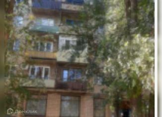 Продается двухкомнатная квартира, 46 м2, Астраханская область, улица Джамбула, 16