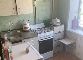 Трехкомнатная квартира на продажу, 58 м2, Богданович, Рокицанская улица, 13