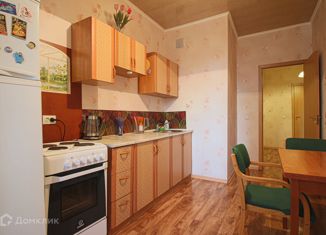 Сдаю 1-ком. квартиру, 40 м2, Санкт-Петербург, улица Белы Куна, 1к3, Фрунзенский район