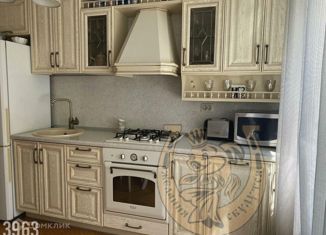 Продается 3-комнатная квартира, 60 м2, Аксай, Садовая улица, 8