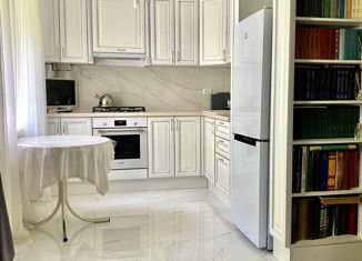 Продается двухкомнатная квартира, 45 м2, Нальчик, улица Чернышевского, 222, район Затишье