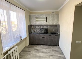 Продам 1-ком. квартиру, 36 м2, Тимашевск, улица 50 лет Октября, 166