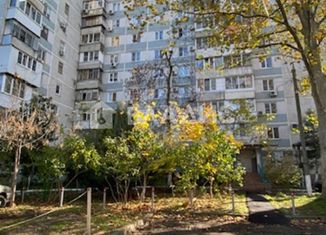 Трехкомнатная квартира на продажу, 60 м2, Краснодар, улица имени Калинина, 13к52, микрорайон Юбилейный