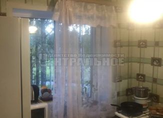 Продаю двухкомнатную квартиру, 50 м2, деревня Сметанино, Озёрная улица, 4