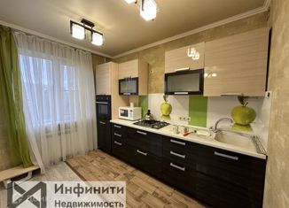 Продается трехкомнатная квартира, 68 м2, Ставрополь, улица Бруснева, 16, микрорайон №17