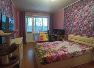 Продаю 2-ком. квартиру, 50 м2, Венёв, микрорайон Южный, 12