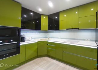 Продаю двухкомнатную квартиру, 65 м2, Екатеринбург, улица Маяковского, 2Б, улица Маяковского