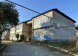 Продажа 2-ком. квартиры, 46.4 м2, поселок городского типа Белоярский, улица Есенина, 7