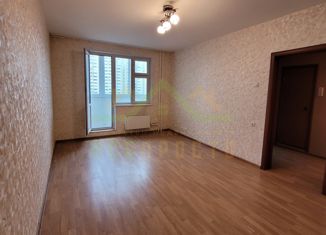 Продаю 1-ком. квартиру, 37.7 м2, Москва, проспект Защитников Москвы, 14, проспект Защитников Москвы