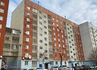 Продаю 4-ком. квартиру, 85.8 м2, Элиста, 7-й микрорайон, 1к5, 7-й микрорайон