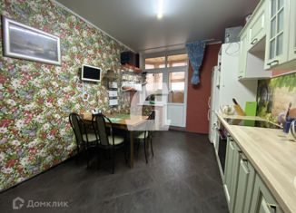 Продам 2-ком. квартиру, 61 м2, Краснодар, улица Жлобы, 145, улица Жлобы