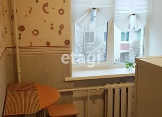 Продается 2-ком. квартира, 41 м2, Санкт-Петербург, Средний проспект Васильевского острова, 96, метро Приморская