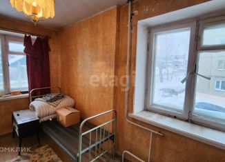 Продается 2-комнатная квартира, 41.7 м2, Челябинская область, улица имени М.С. Урицкого, 1