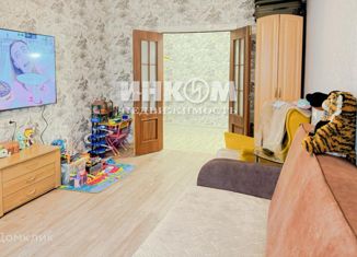 Продажа трехкомнатной квартиры, 75 м2, Москва, улица Маршала Тухачевского, 32к2, СЗАО