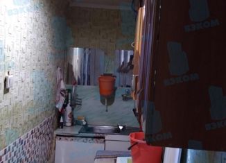 Продаю 2-ком. квартиру, 50 м2, Салехард, улица Геологов, 24А