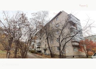 Четырехкомнатная квартира на продажу, 61 м2, Полевской, Коммунистическая улица, 36