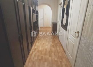 Двухкомнатная квартира в аренду, 67.5 м2, Брянск, улица Крахмалёва, 37