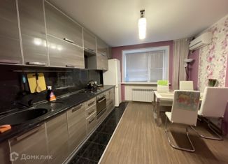 Аренда 2-ком. квартиры, 70 м2, Сызрань, Новостроящаяся улица, 12к2