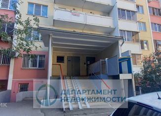 Продам двухкомнатную квартиру, 55 м2, Краснодарский край, Ставропольская улица, 107/10